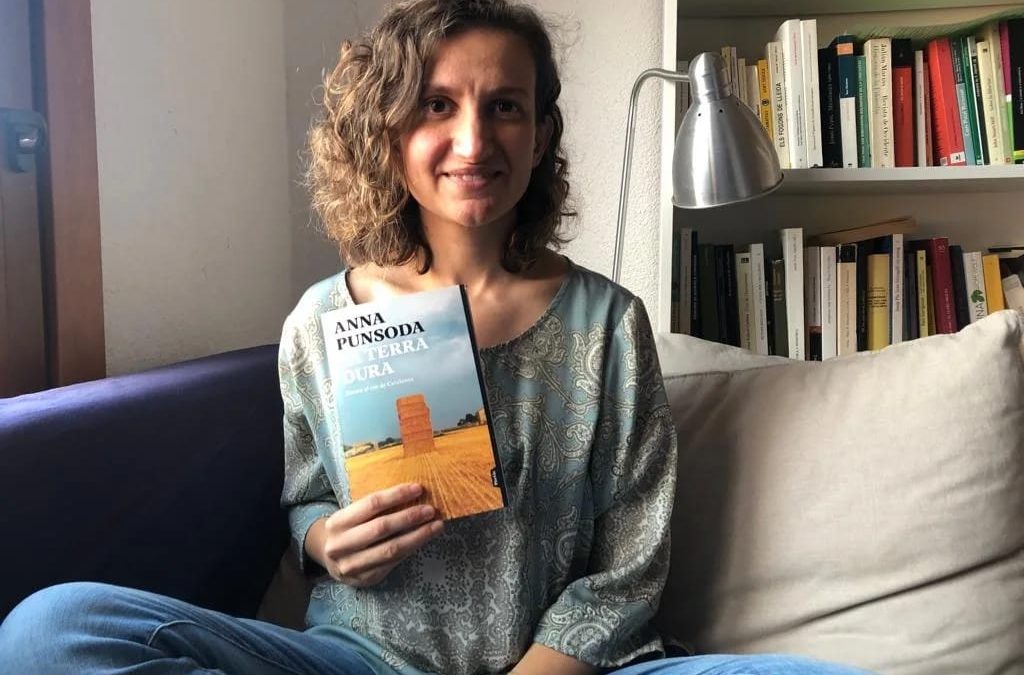 24/2/2024 Anna Punsoda presenta ‘La terra dura’ a casa